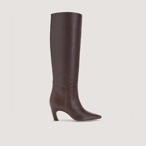 Everlane | The Banana Boot in Dark Brown